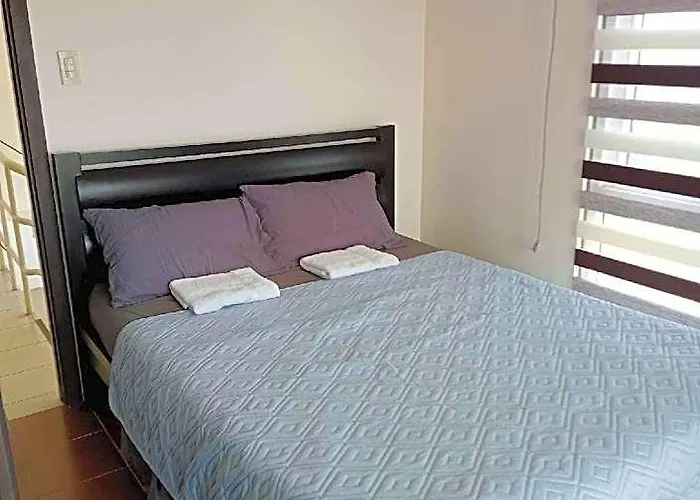 Penthouse Unit For 2 Bedroom Access 4* Manilla